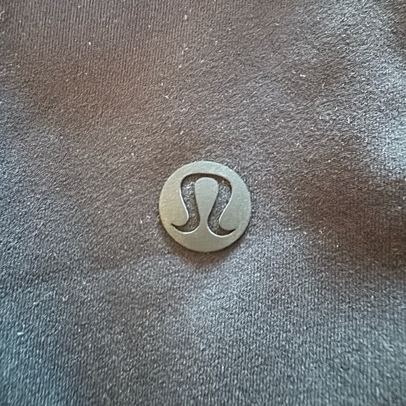 Lululemon Nulu and Crisscross Black Mesh Stirrup Tight. Size 8. - Picture 12 of 17